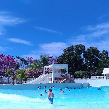 Thermas Lacqua Diroma Com Piscina De Ondas Gratis 24Horas Caldas Novas Exteriér fotografie