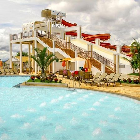 Thermas Lacqua Diroma Com Piscina De Ondas Gratis 24Horas Caldas Novas Exteriér fotografie