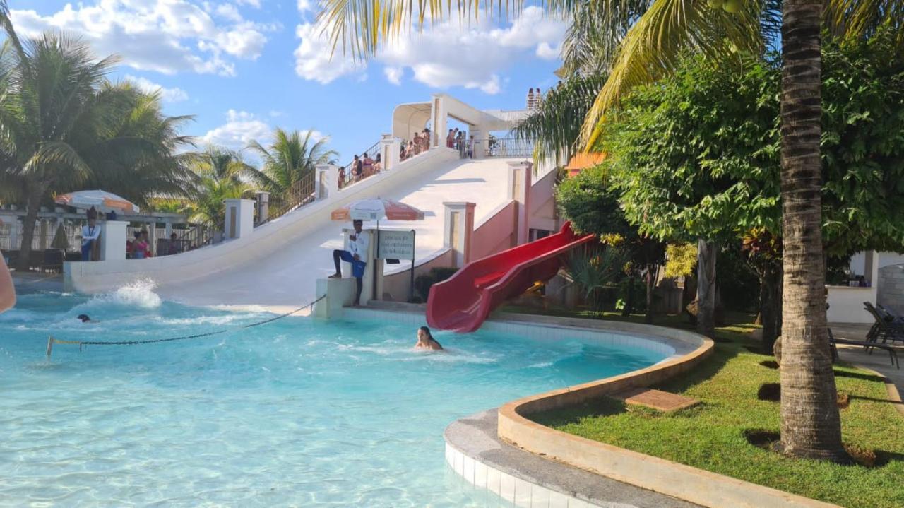 Thermas Lacqua Diroma Com Piscina De Ondas Gratis 24Horas Caldas Novas Exteriér fotografie