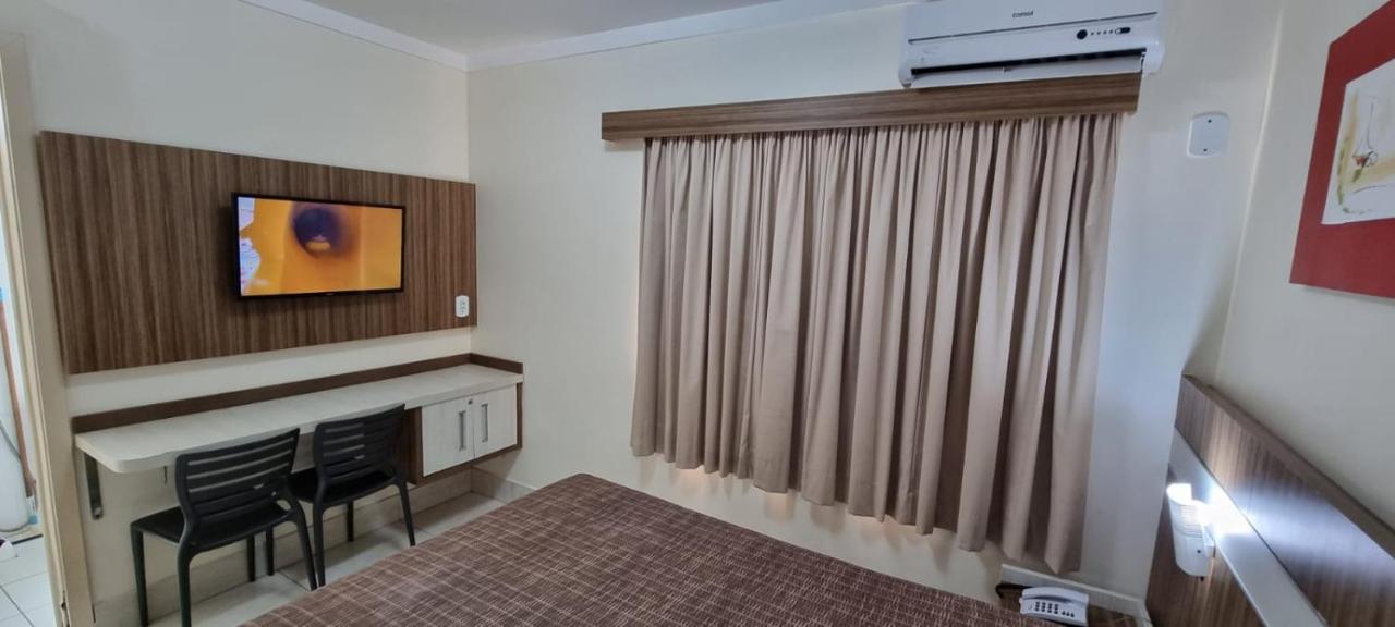 Thermas Lacqua Diroma Com Piscina De Ondas Gratis 24Horas Caldas Novas Exteriér fotografie
