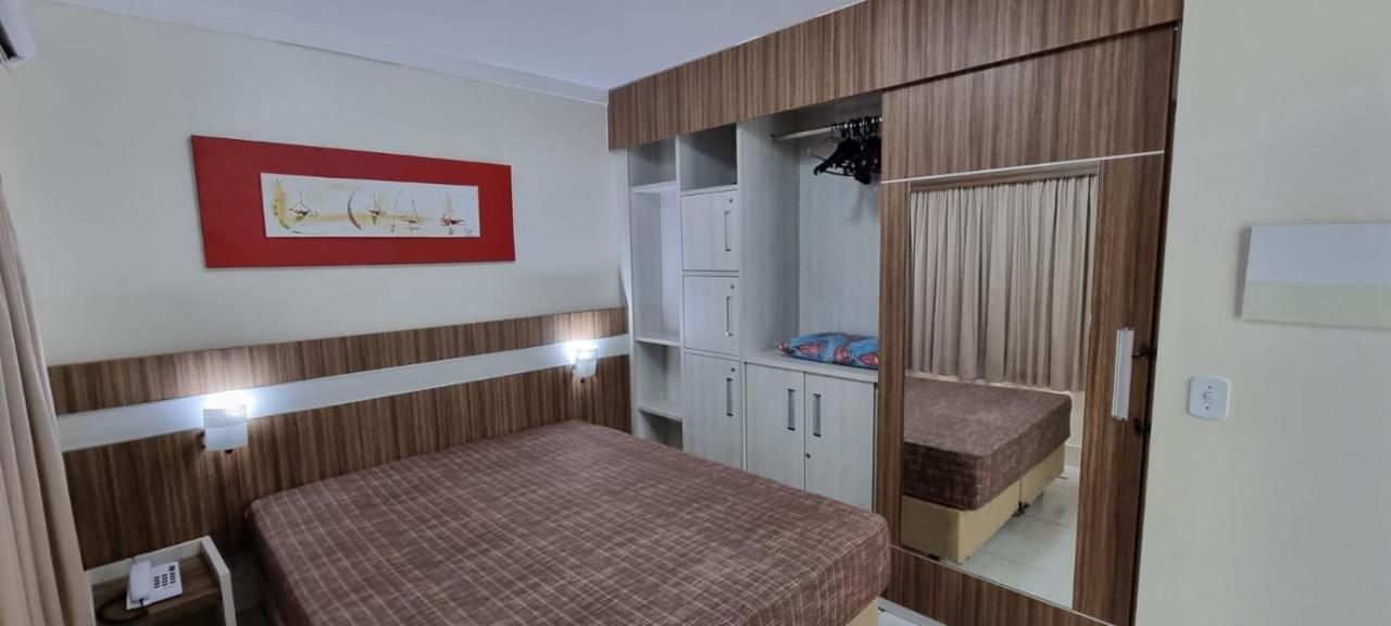 Thermas Lacqua Diroma Com Piscina De Ondas Gratis 24Horas Caldas Novas Exteriér fotografie