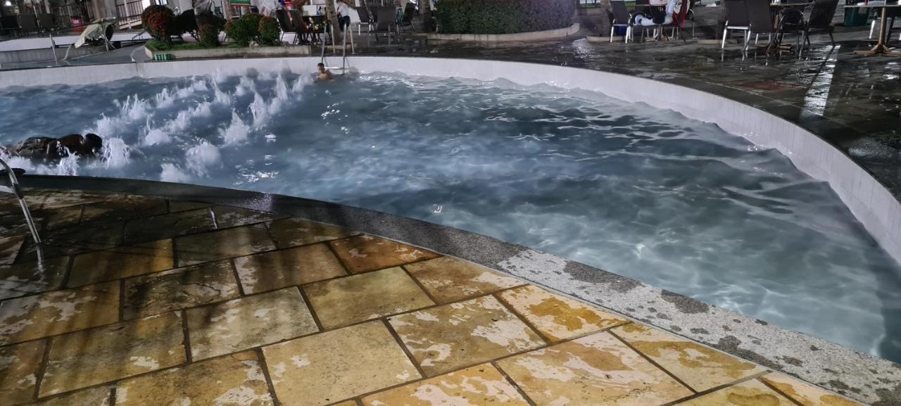 Thermas Lacqua Diroma Com Piscina De Ondas Gratis 24Horas Caldas Novas Exteriér fotografie